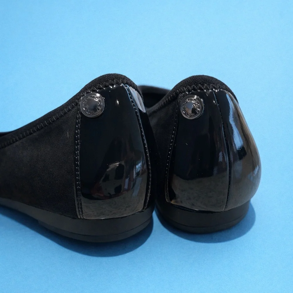NWT- Anne Klein AK Sport Black Ballet Flats with Patent Toe Buckle Accents-Size7 - Picture 3 of 4